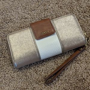Fossil Wallet